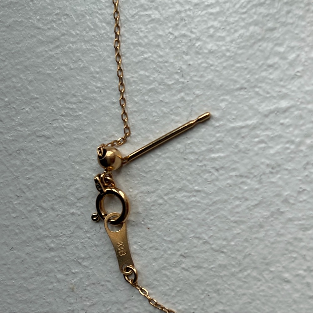 Solid 18K Gold Akoya Pearl Necklace - Picture 5 of 10